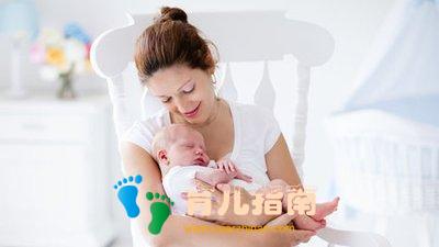 改掉宝宝抱着睡觉的习惯并不难,试着这样做