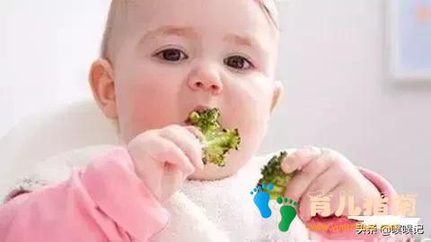 怎么对待孩子吃饭,可能也就会怎么对待孩子的成长