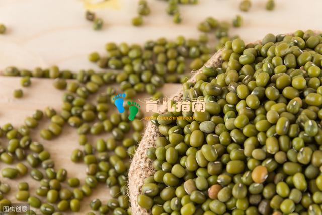 夏天宝宝不肯喝水，就做这三道辅食！补水又养胃还能补钙和维生素