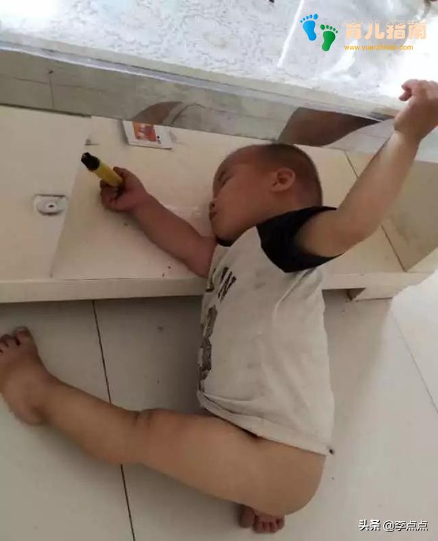 娃们的睡姿,我已经笑到不能自己