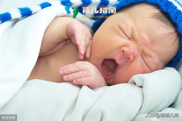 同是环卫工的子女，为什么这个男孩体恤母亲，那个却成了白眼狼”