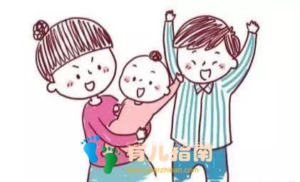 一家三口外出，不同走路方式，反应不同的家庭幸福程度，别不信…