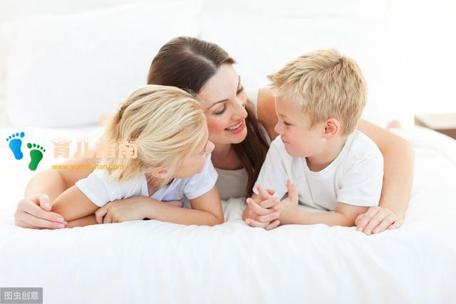两孩爸妈最常犯的错误，是认为生了小宝，大宝就自动变成大孩子