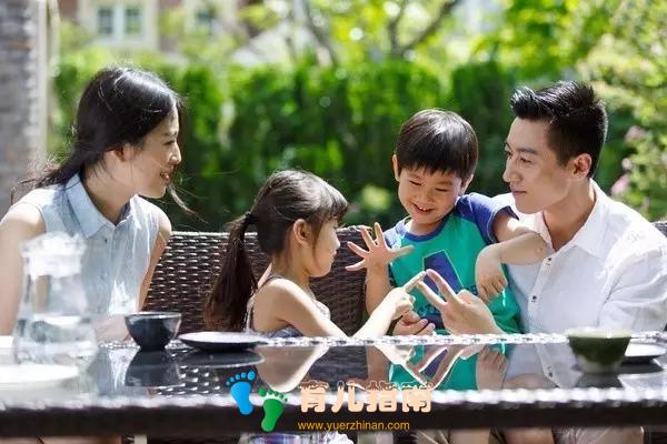 多子女家庭，父母喜欢子女的顺序是这样的，跟孝顺无关