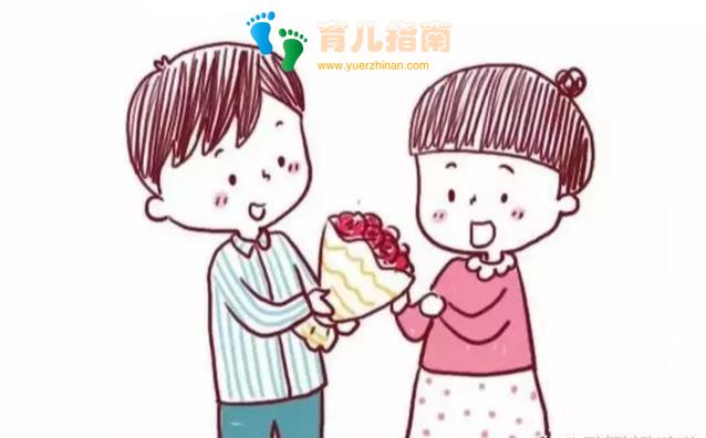 一家三口外出，不同走路方式，反应不同的家庭幸福程度，别不信…