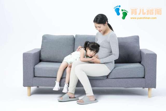 准妈妈为什么总是独自一人做产检？产检老公陪不陪，差别这么大！