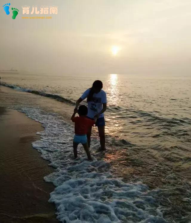 「我不配」——父母哭穷让孩子自我否定