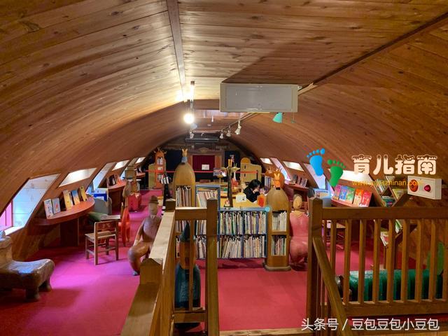 日本丛林深处的绘本村