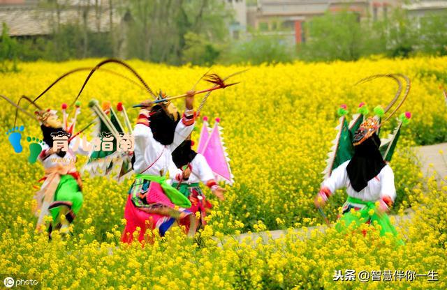 父母应当采取正确的方法鼓励孩子跨过害羞”障碍