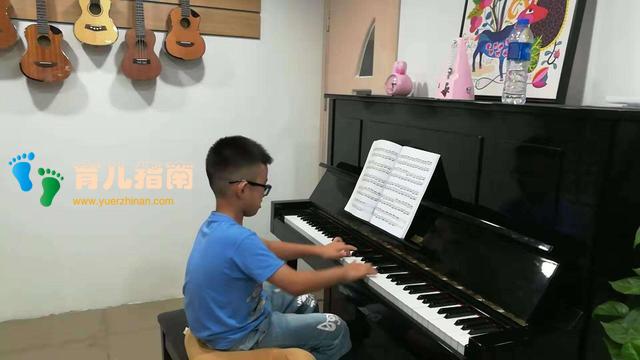 课余时间家长都会让孩子学习一款乐器,那么学乐器到底有什么好处