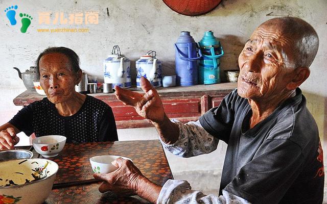 除了啃老”,这种用隔辈啃老”的方式更伤人,你中招了吗?