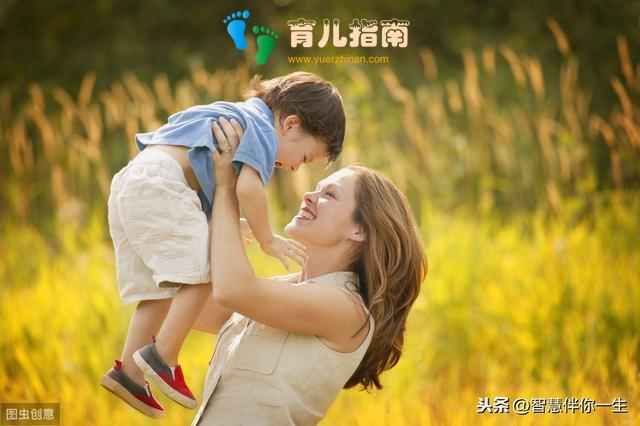 父母应当采取正确的方法鼓励孩子跨过害羞”障碍