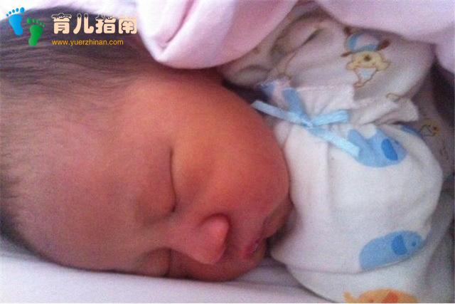 宝宝喝完奶睡觉,结果却因睡姿”不正确,再也没有醒过来?