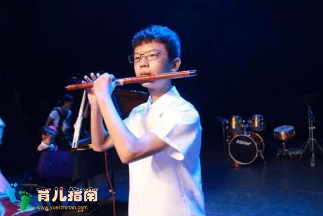 课余时间家长都会让孩子学习一款乐器,那么学乐器到底有什么好处