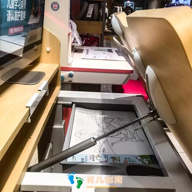 测评丨市面上带功能的儿童书桌椅,这样选才能不被收智商税”