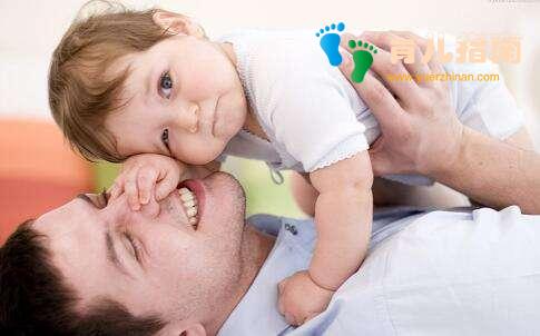 原生家庭伤害:父亲对我的严苛,我现在很自卑,多少家庭还在犯错