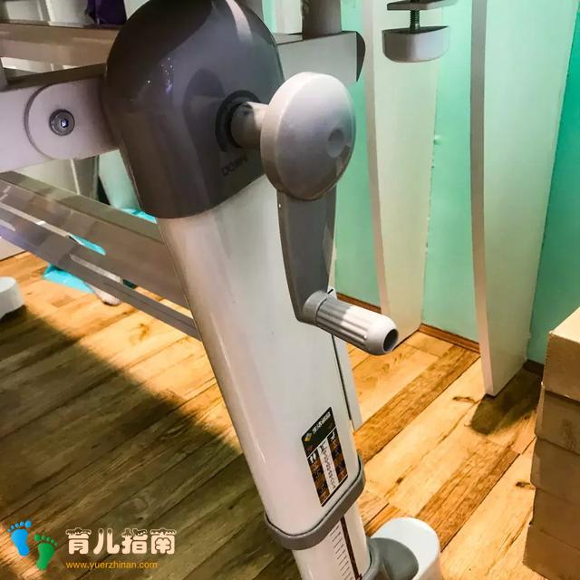 测评丨市面上带功能的儿童书桌椅,这样选才能不被收智商税”