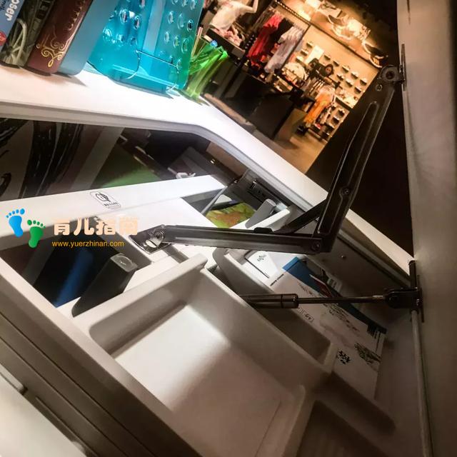 测评丨市面上带功能的儿童书桌椅,这样选才能不被收智商税”