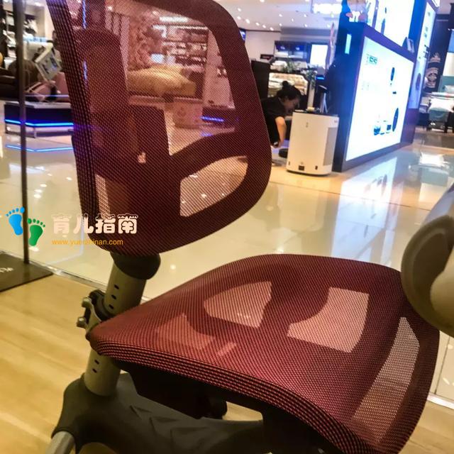 测评丨市面上带功能的儿童书桌椅,这样选才能不被收智商税”