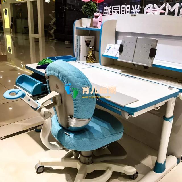 测评丨市面上带功能的儿童书桌椅,这样选才能不被收智商税”