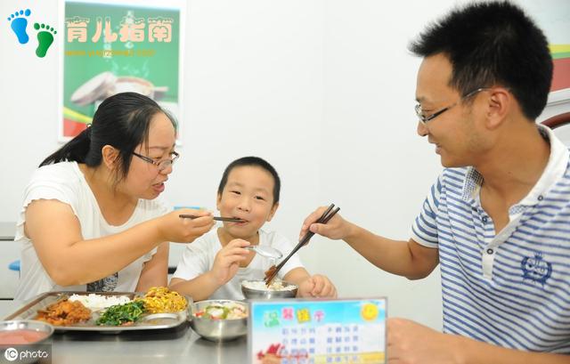 "伪富养"一味在物质上富养的普通家庭孩子,后果你必须要知道