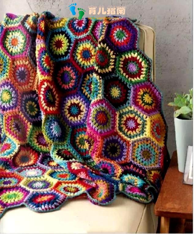 漂亮的手工编织衣物,色彩很美,我编织的是生活