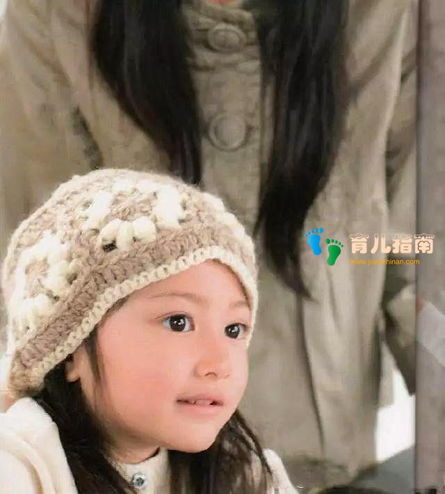 漂亮的手工编织衣物,色彩很美,我编织的是生活