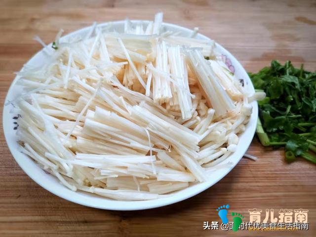 适合秋天喝的一道汤,孩子喝了增强记忆力,头脑聪明,猛涨个