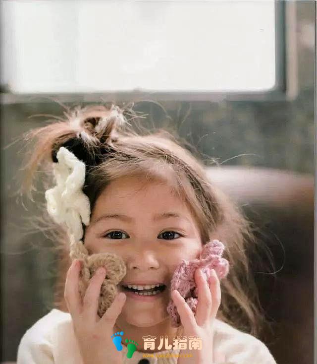 漂亮的手工编织衣物,色彩很美,我编织的是生活