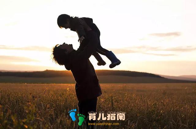 「科学育儿」父子间的打闹游戏能让孩子更好地成长