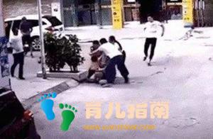 人贩子大街上抱娃”就跑,4岁女娃冷静应对,人贩害怕赶紧放人