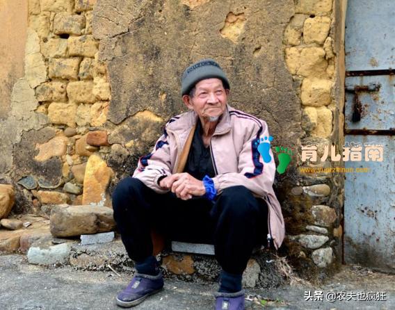 俗语儿子像娘金砖砌墙，女儿像爹吃穿不缺”啥意思？是何道理？