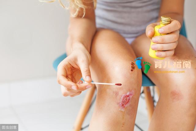 妈妈和奶奶都很爱我，但我真的很疼”