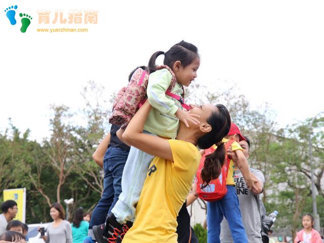 妈妈，为什么我们付钱了还要说谢谢”？妈妈的回答，值得借鉴
