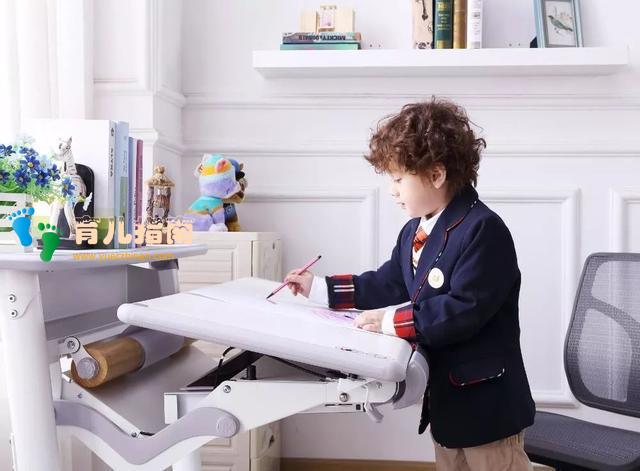 为什么说百科迪尔书桌椅，是更懂孩子的书桌椅？