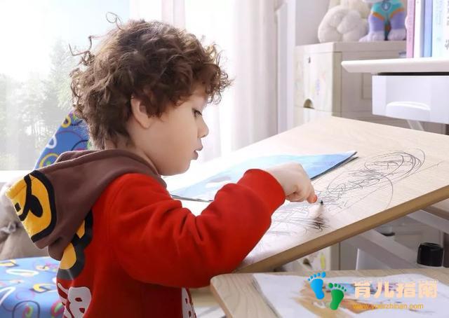 为什么说百科迪尔书桌椅，是更懂孩子的书桌椅？