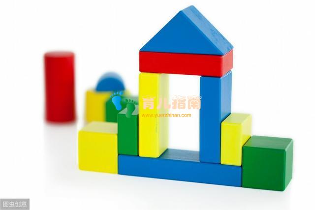 给0-12个月孩子挑选合适玩具的建议