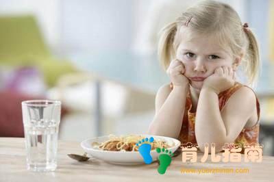 孩子越长大越不懂事？可能是安全感缺失，产生行为退行”的现象