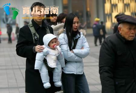 没超过这个年龄,孩子最好不要给老人带,容易影响宝宝将来的性格