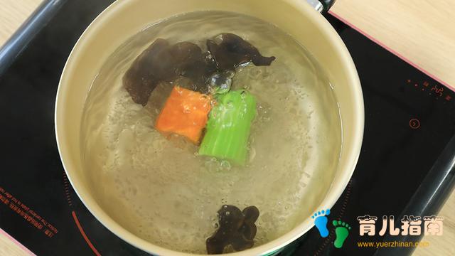 1勺补铁、2勺补钙、3勺提高免疫力！特别适合秋季宝宝感冒高发期