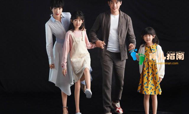 陆毅带妻女合体拍大片,不懂亲子装搭配的赶紧get,两女儿真会拍