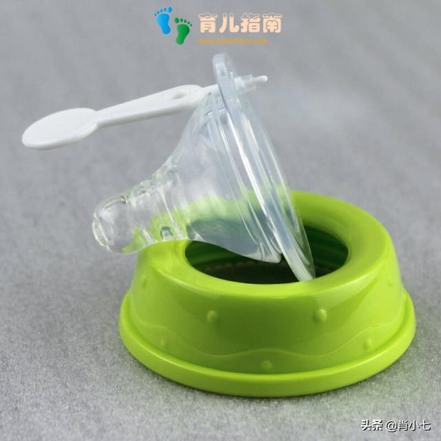 新手妈妈如何选宝宝的奶瓶？