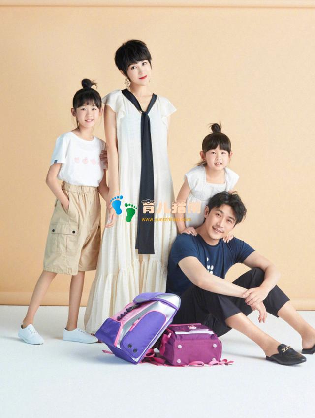 陆毅带妻女合体拍大片,不懂亲子装搭配的赶紧get,两女儿真会拍