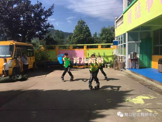 家长们都给孩子报了这个课程……