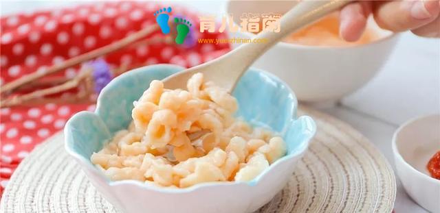 辅食：宝宝8个月还只吃米糊？不如试试这个，手不沾面拌一拌就好