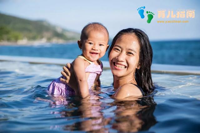 2岁男童游泳馆溺亡:你以为孩子在水里玩,其实意外已经发生了