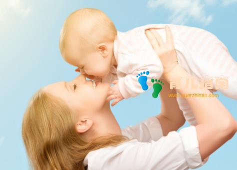 孩子出生后没亲自带孩子,这位宝妈后悔:怎么做,孩子都跟我不亲