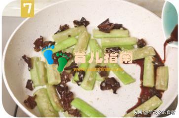 天气渐凉,给孩子做一份辣炒丝瓜,营养开胃,孩子多吃一碗饭