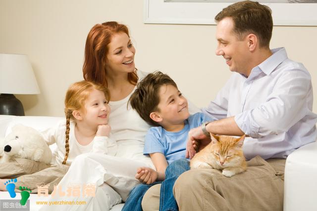 孩子自卑感”很强，这是一种不健康的心理状态，父母不能忽略