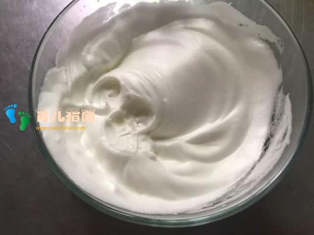 小孩子们特爱吃的蛋糕卷，肉松海苔奶油卷